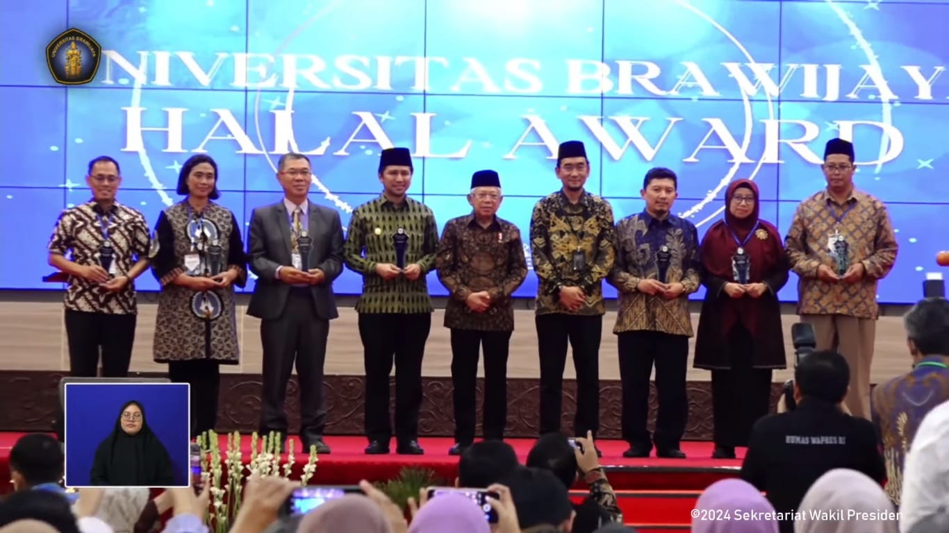 Wapres Ma'ruf Amin Resmikan UB Halal Metric 17 27