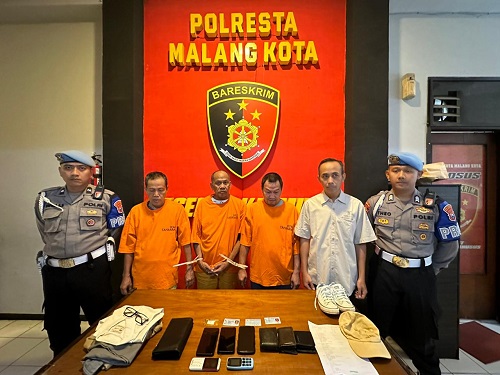 3 Pelaku Gendam Modus Sumbangan Paket Takjil Untuk Jamaah Masjid Dibekuk Polisi 1 11 resa