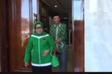 Petahana Jombang Mundjidah Wahab-Sumrambah Kembali Duet Di Pilkada 2024 4 Resizer 17213098180091