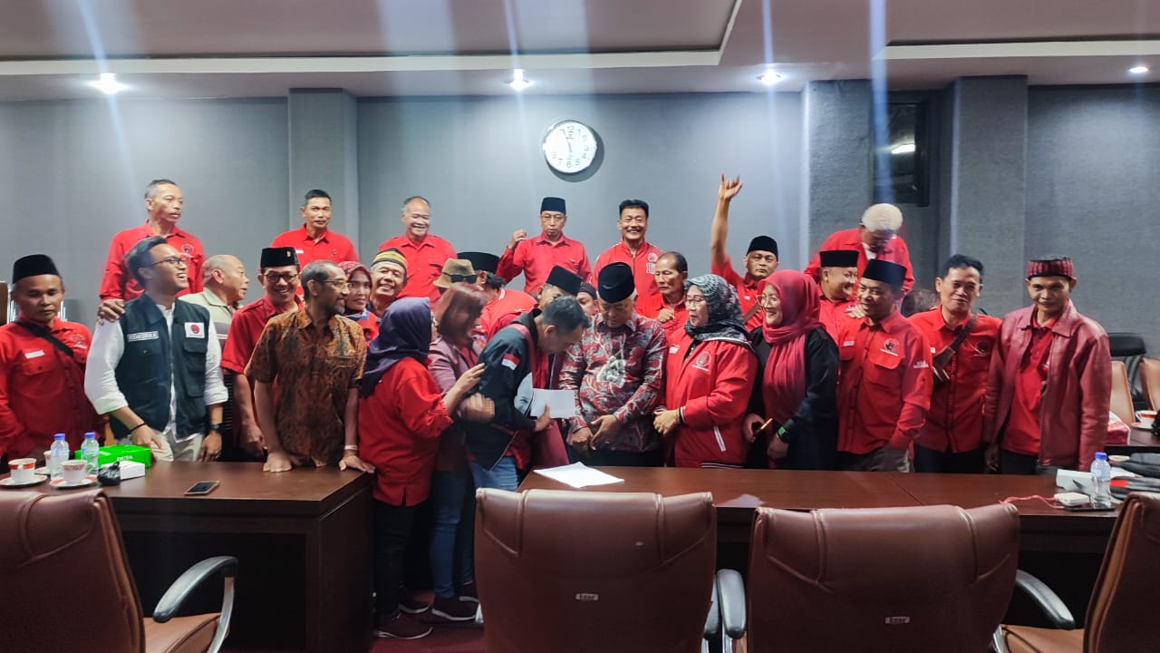 33 PAC Kompak Mendesak DPP PDIP Segera Rekom Sanusi di Pilbup Malang. 5 2F123FE7 0788 4AF2 9D1D CF346B06D6FB