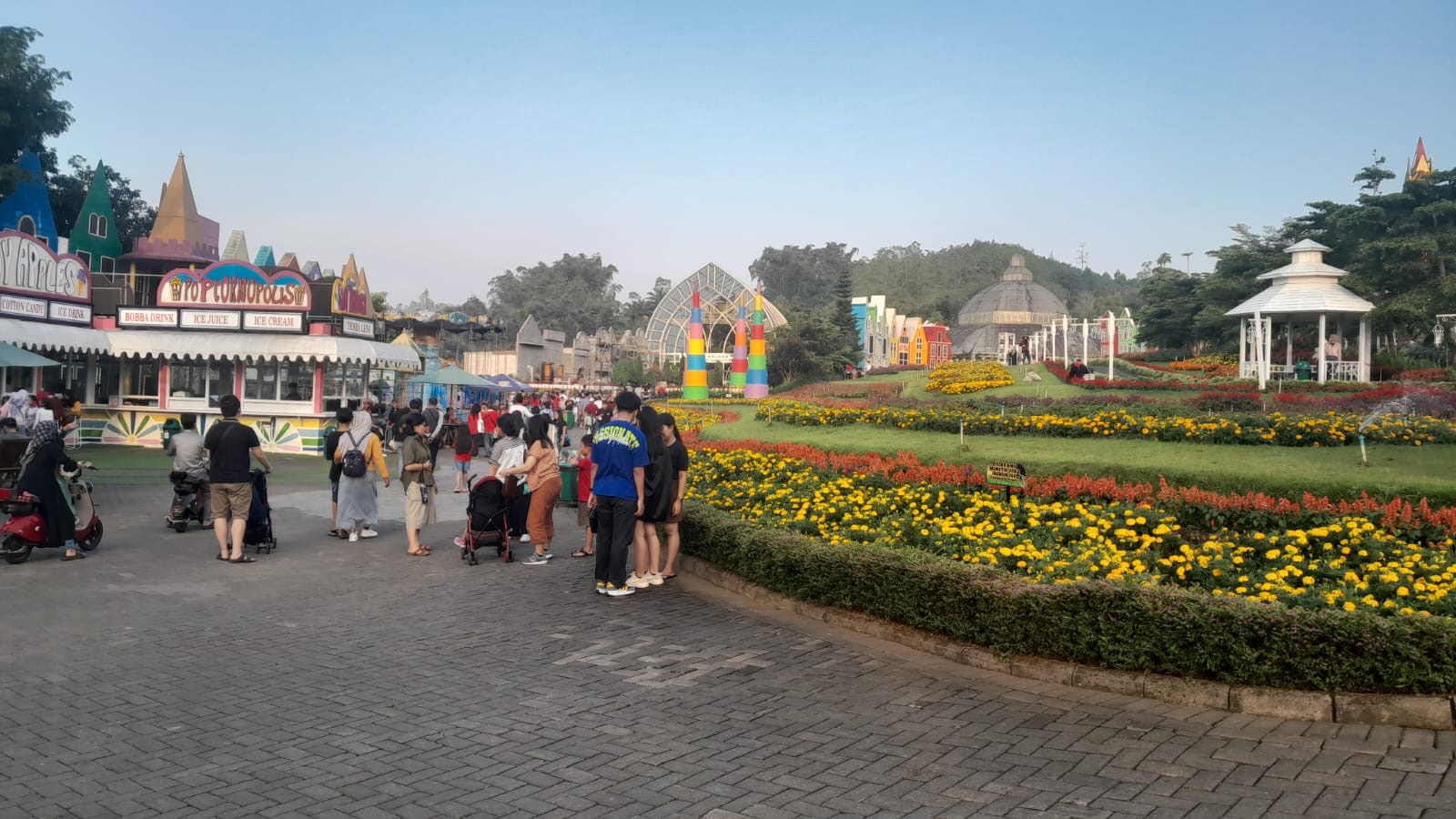 Berwisata di Santerra De Laponte Serasa Berlibur ke Luar Negeri 2 307f9853 cb1e 4c40 b2d0 82dae24ca875