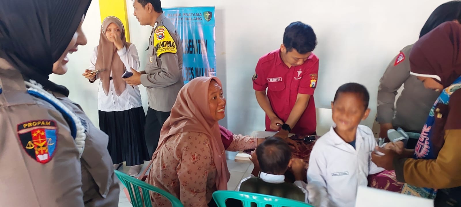 4decc9d9 eabe 4a08 81f6 bb7fb4bae4f3