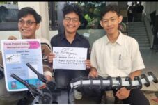 Robot Pencari Korban Gempa Karya Mahasiswa UMM