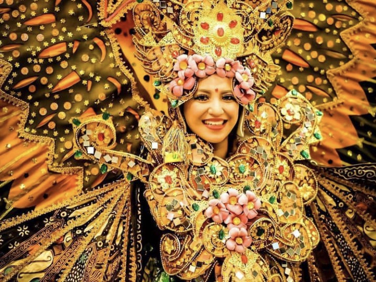 9F553CC4 8829 4435 A034 168E0FC60E92