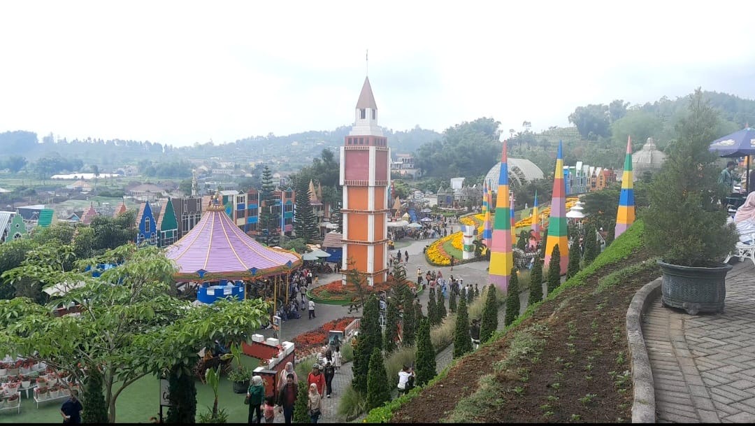 Berwisata di Santerra De Laponte Serasa Berlibur ke Luar Negeri 3 c4d0a8a6 688c 4448 94bb 8c3898c7cc49