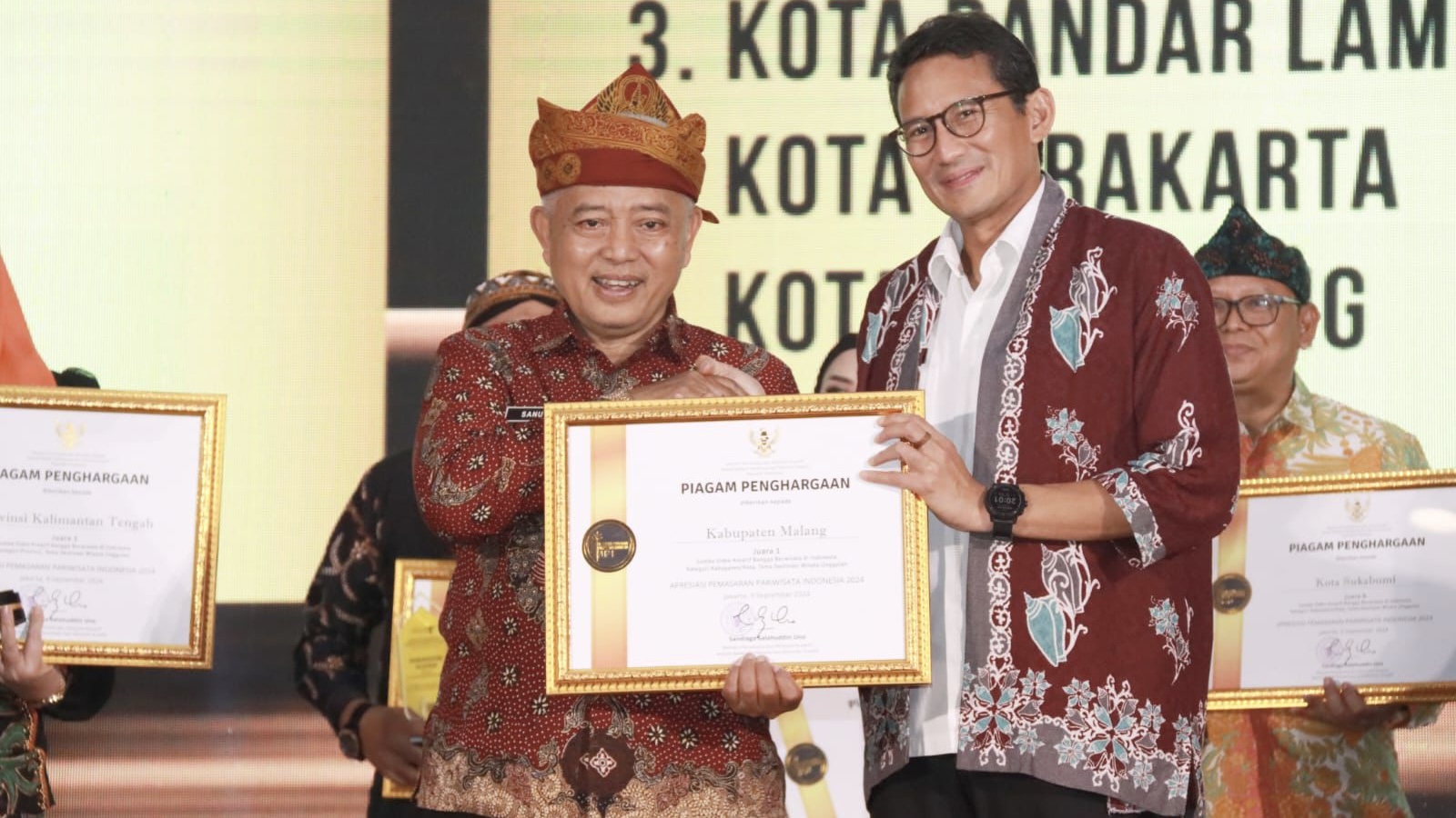 2f2d9fc0 afad 4e76 93ff 3aa5a2c0d720