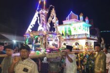 Ratusan Warga Kalipare Malang Sambut Maulid Nabi dengan Meriah