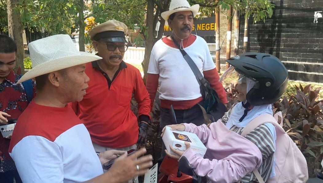 b5cf84fe 8484 45fc ad45 b53dc6ad2eca