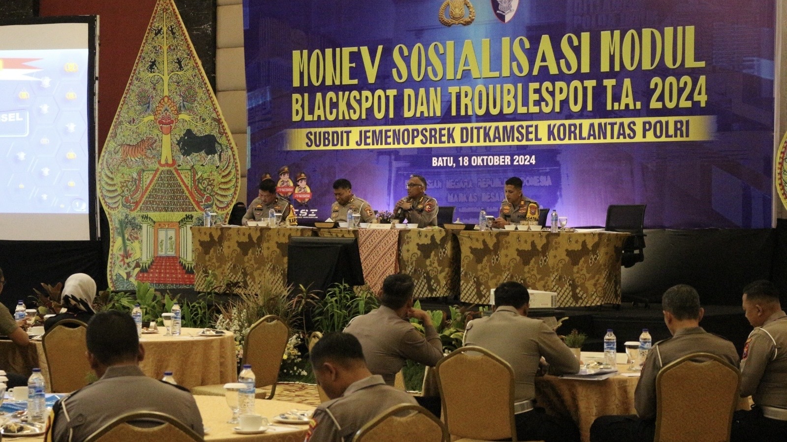 Korlantas Polri Monitoring Sosialisasi Pemetaan Area Rawan Kecelakaan dan Kemacetan di Jatim 7 6883ba75 4c5d 4812 9085 6d4522e0b4d0