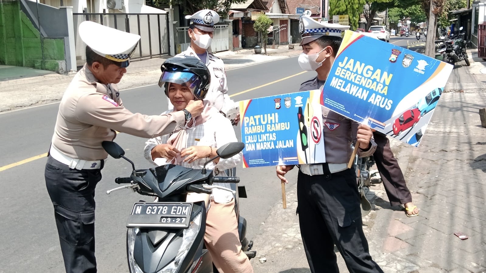 7adb2b1d 6805 4e12 871d 0f47aa0f2ba4