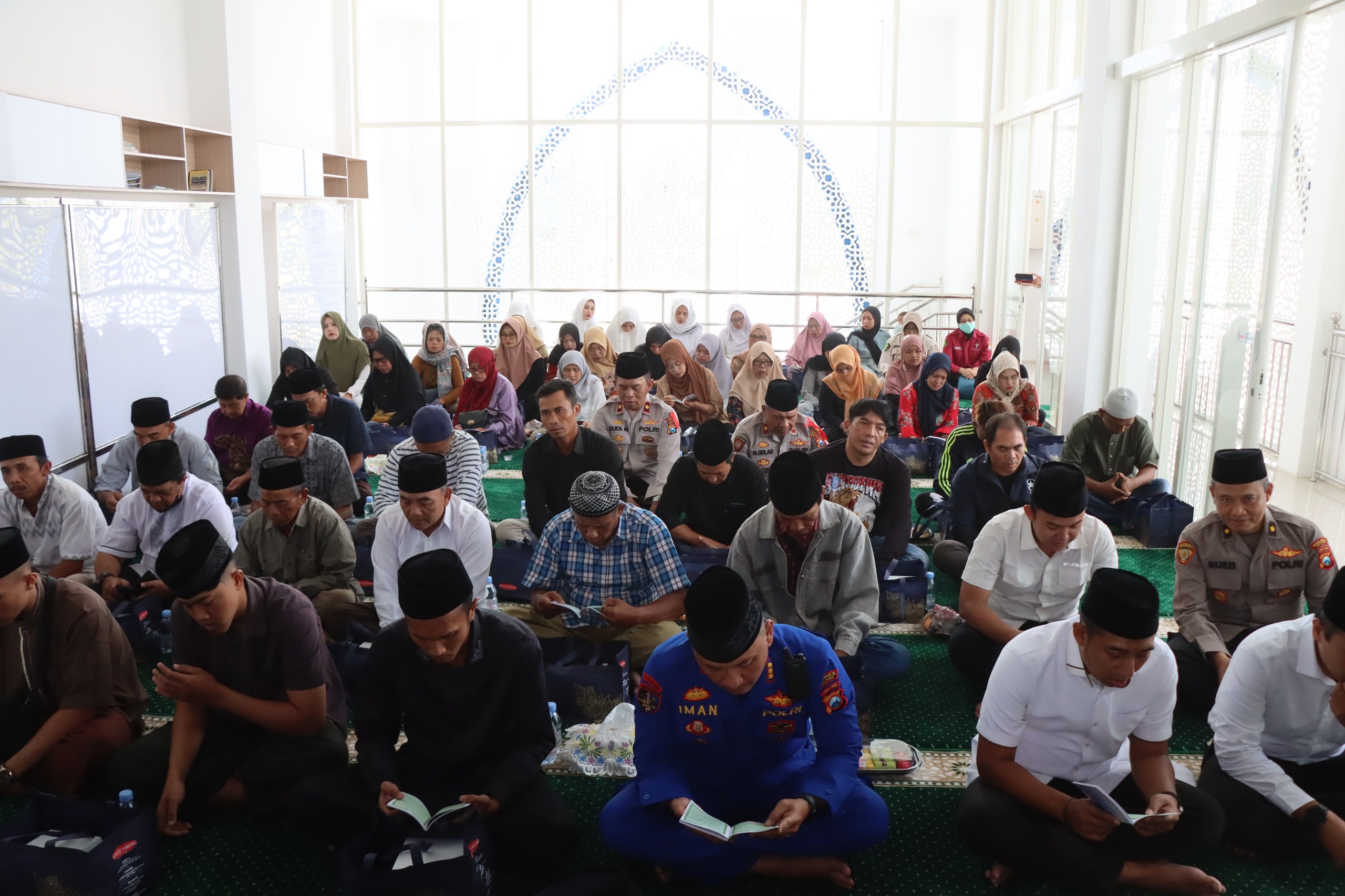 Polres Malang Gelar Doa Bersama Kenang Dua Tahun Tragedi Kanjuruhan Bersama 52 keluarga korban