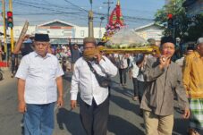 Ribuan Warga Wajak Doakan Sanusi Jadi Bupati Lagi