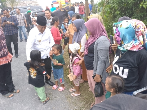 Usai Cuti Kampanye, Bupati Sanusi Tinjau Perbaikan Jalan Desa Randugading 6 Resizer 17324343322671