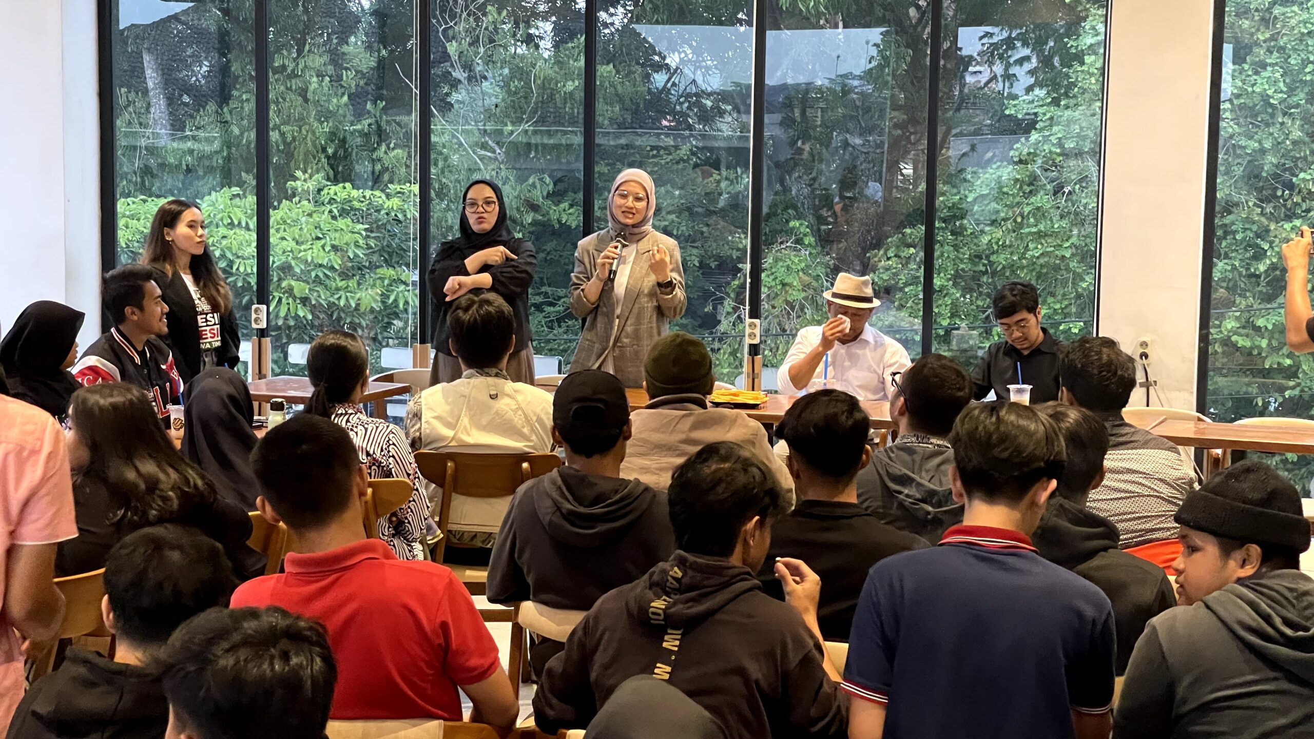 be32b3f3 f3f8 4f1f b029 35c6ac852ebc scaled