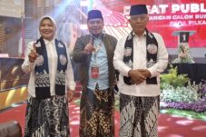 fa3688e9 a708 44f9 8000 0c487d019c33