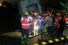 Penanganan longsor Villa Manzara