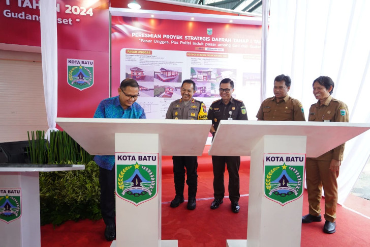 Tiga Proyek Strategis Daerah Tahap I Kota Batu senilai Rp 6,014 M Tahun 2024 Diresmikan 13 Tiga Proyek Strategis Daerah Tahap I Kota Batu senilai Rp 6,014 M Tahun 2024 Diresmikan