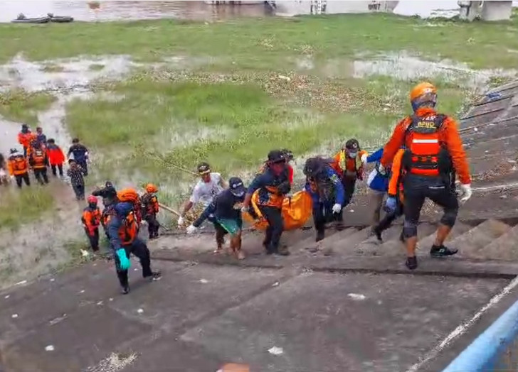 Korban Tenggelam di Bengawan Solo Gresik Ditemukan Setelah Tiga Hari Pencarian