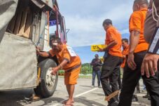 Pra-Rekonstruksi Kecelakaan Maut Truk vs Bus di Tol Mapan, Pelaku Peragakan 24 Adegan