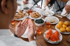 Keistimewaan Puasa Senin - Kamis di Bulan Rajab, Intip Niat dan Jadwalnya!