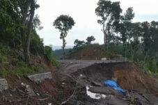 Puncak Musim Hujan, BMKG Imbau Warga Jatim Waspada Cuaca Ekstrem