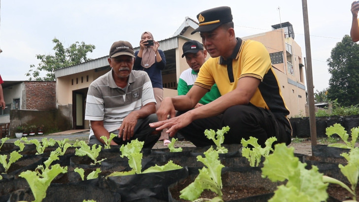 Dukung Ketahanan Pangan, Polsek Kedungwaru dan Pemdes Winong Launching Program Pekarangan Pangan Bergizi