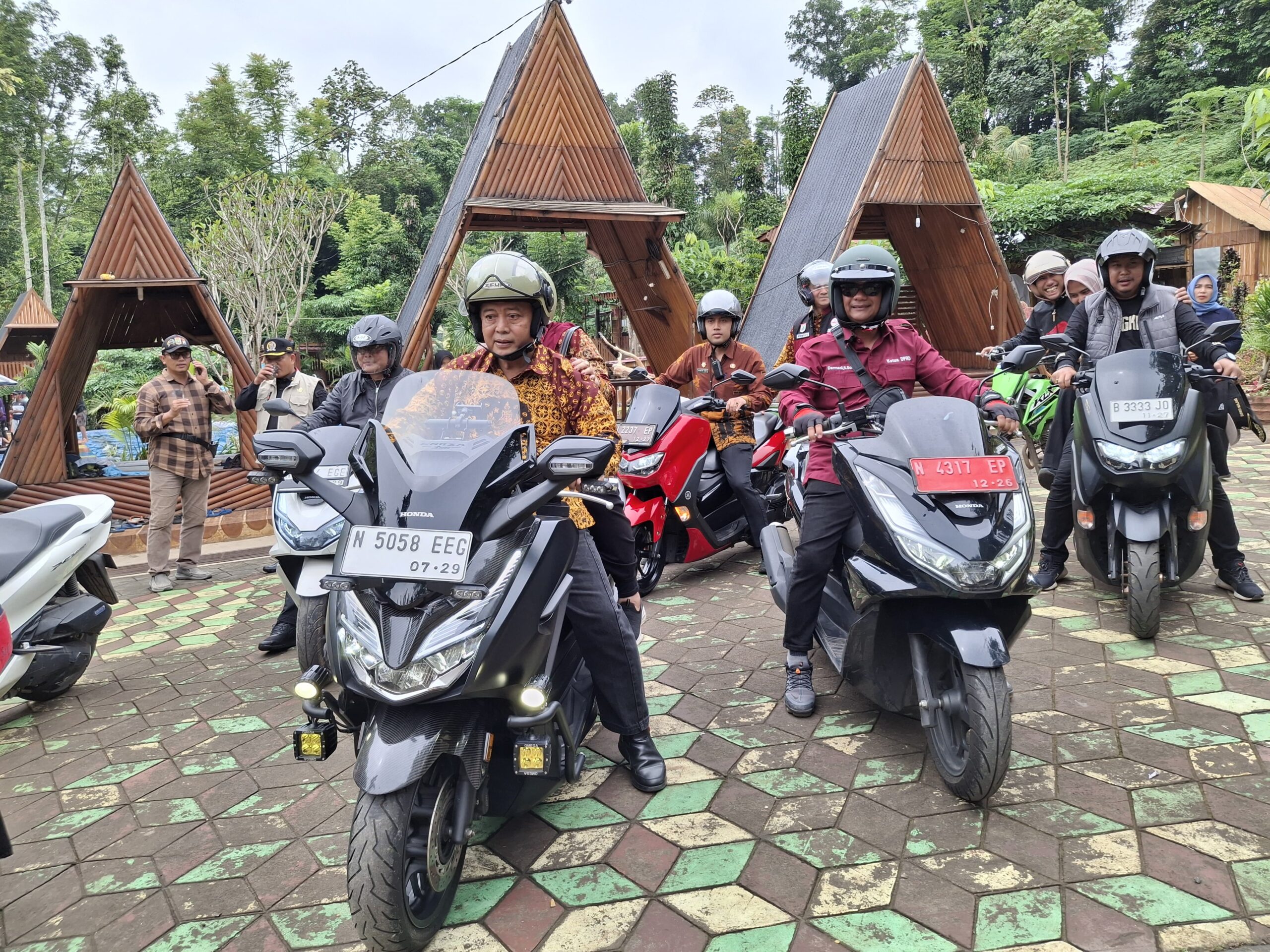 Awali Tahun 2025, Pemkab Malang Jalankan Program Sambang Desa, Kunjungi Desa untuk Gali Potensi Ekonomi 11 Sambang Desa Bupati Sanusi scaled