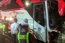 Laka Maut Bus Pariwisata Asal Bali di Kota Batu Mengangkut 43 Siswa SMK TI Bali Global