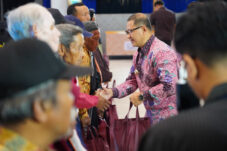 Jelang Akhir Masa Jabatan, Pj Wali Kota Batu Gelar Santunan