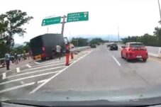 UPDATE Laka Bus Brimob: 2 Meninggal dan 5 Orang Dirawat di IGD RSSA Malang, Korban Lainnya di Lawang Medika