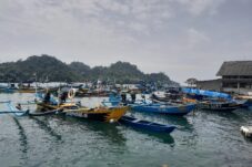 Gelombang Laut Tinggi, Penghasilan Nelayan Sendangbiru Menurun