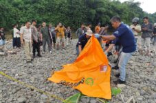 Hanyut Terbawa Arus Sungai, Jenazah Bocah 9 Tahun di Jember Ditemukan Sejauh 12 Kilometer