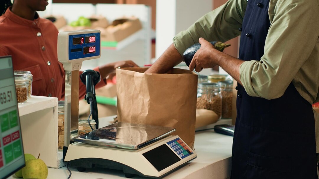 Pemerintah Jawa Timur Terapkan Regulasi Baru Bagi UMKM, Apa Dampaknya? 10 IMG 8943