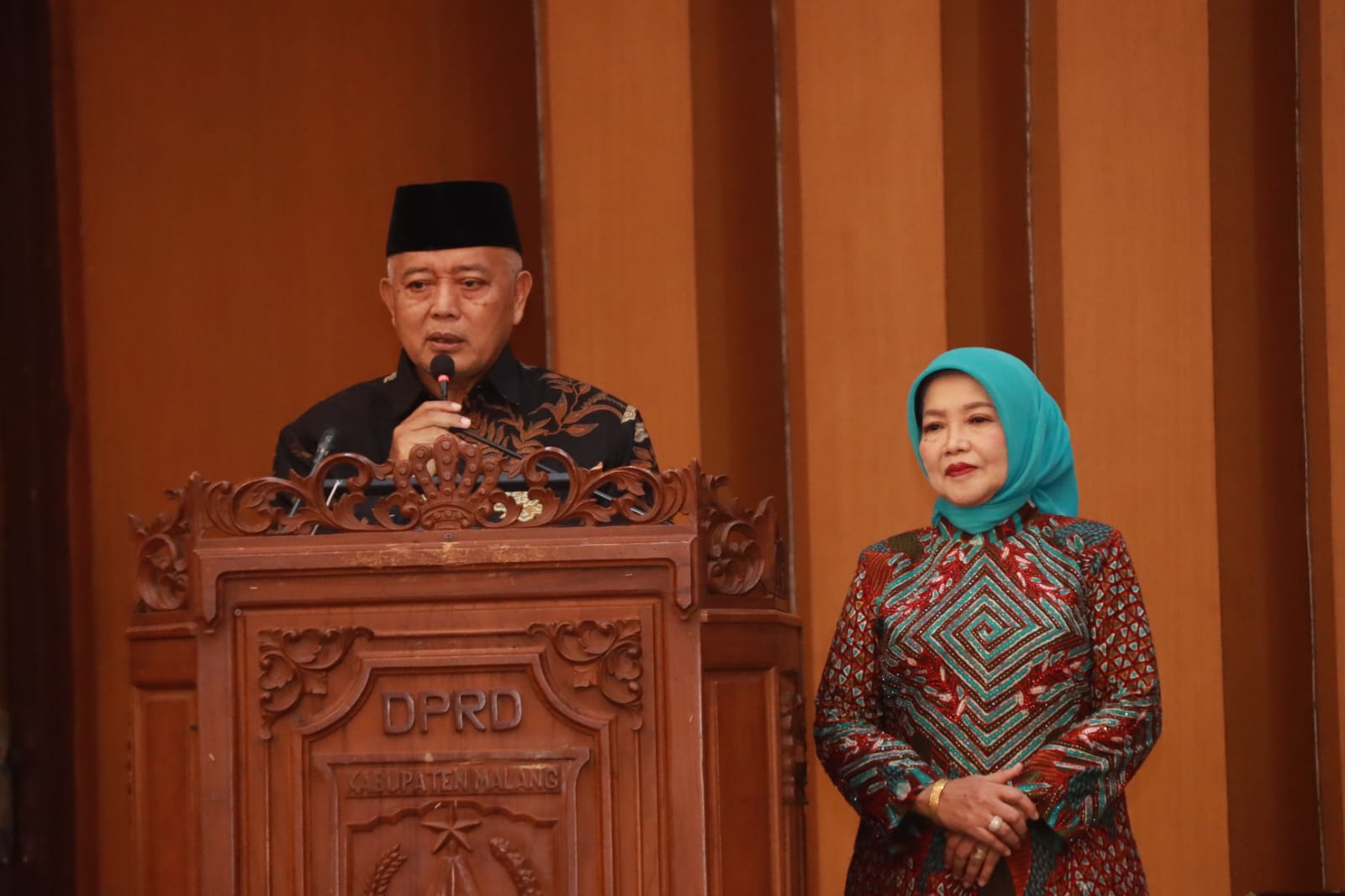 Pasangan Bupati dan Wakil Bupati Malang terpilih Hm Sanusi dan Hj. Lathifah Sohib