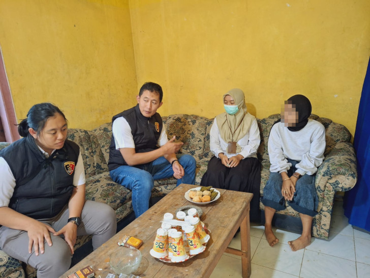 Remaja Perempuan Korban Bullying Ngantang Jalani Trauma Healing