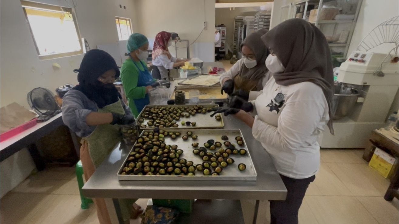 Penjualan Kue Nastar Apel di Malang Melejit Jelang Lebaran 2025 1 0c870f57 6caa 4028 9f1e 149c089b5610