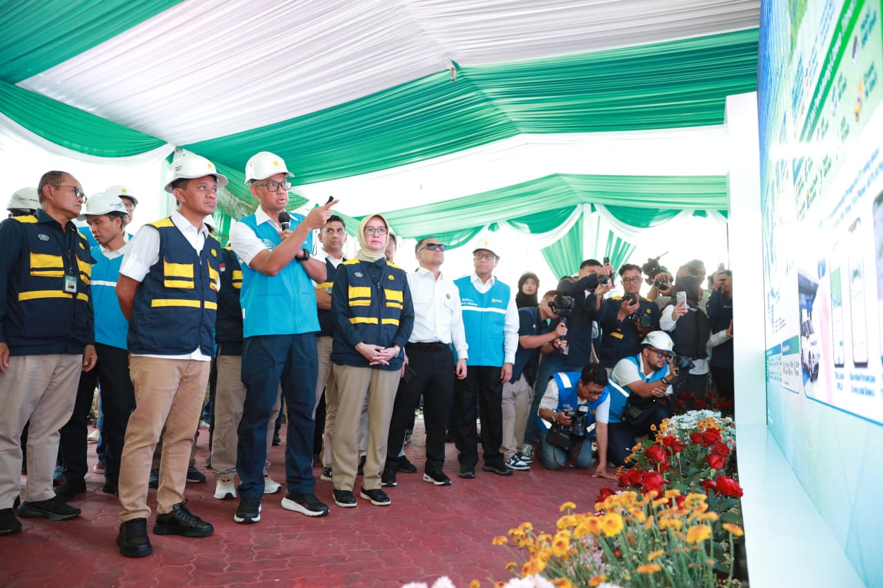 Menteri ESDM dan Dirut PLN Pastikan Kelistrikan Jawa Timur Aman Jelang Idulfitri 3 IMG 20250325 WA0060