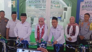 Wabup Sidoarjo Ajak Pemudik Manfaatkan Posko Mudik BPJS Kesehatan di Terminal Purabaya 4 IMG 20250326 WA0067