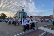 Ribuan Santri Tebuireng Mudik Bareng, Pengasuh Berpesan Jaga Akhlak Selama di Rumah 14 IMG 20250320 205426