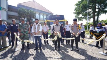 Wali Kota & Wawali Batu Berangkatkan Mudik Gratis Lebaran Pertama bersama Jajaran Forkopimda 2 IMG 20250328 210502