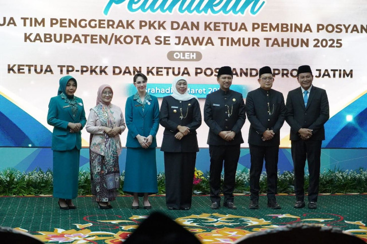 Resmi Dilantik, Ketua TP PKK Sidoarjo Komitmen Dukung Pembangunan Daerah 5 Resmi Dilantik, Ketua TP PKK Sidoarjo Komitmen Dukung Pembangunan Daerah