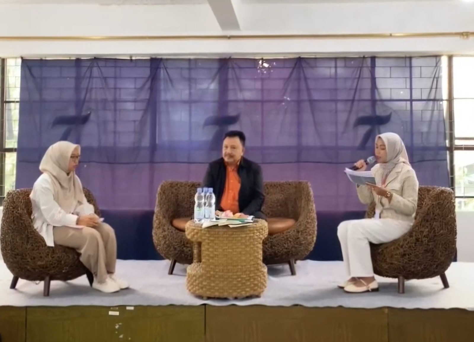 1ee29c95 327c 4da1 8dc5 1f25af4a8562