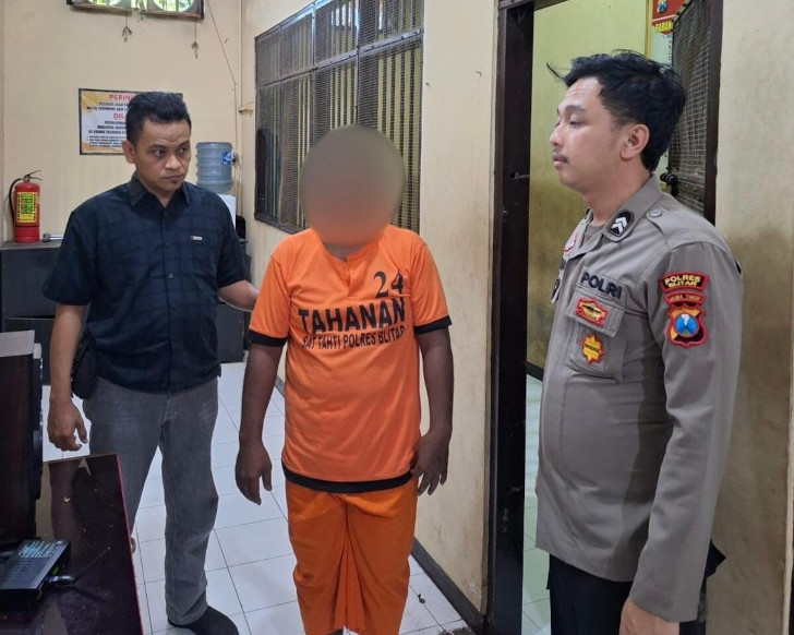 Polisi Bekuk Terduga Pelaku Pembacokan Mantan Istri 5 Polisi Bekuk Terduga Pelaku Pembacokan Mantan Istri