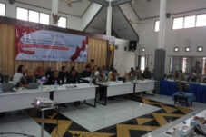 Komisi VII DPR RI Dorong BPIPI Sidoarjo Kembangkan Inovasi Sepatu Lokal Ramah Lingkungan