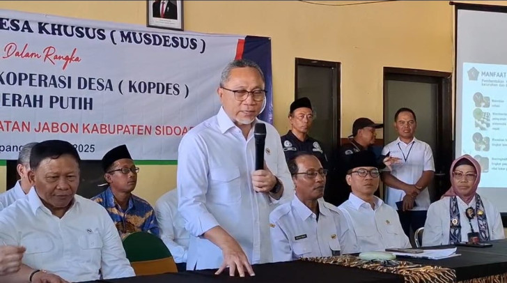 Bangkitkan Perekonomian Desa, Zulhas Luncurkan Koperasi Merah Putih di Jabon Sidoarjo