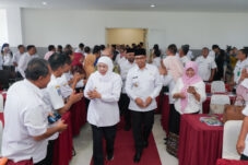 Gubernur Khofifah Minta Kepala Sekolah Jaga Integritas SPMB
