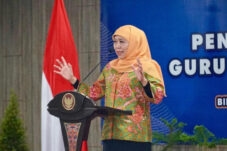 Khofifah Dorong Guru SMK Kreatif dan Inovatif
