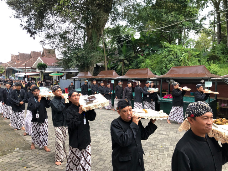 Megahnya Perayaan Tradisi Haul Eyang Djoego ke-154 di Gunung Kawi