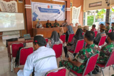 Satgas TMMD 124 Kodim 0812/Lamongan Gelar Penyuluhan Budidaya Ikan Lele di Desa Kebalankulon