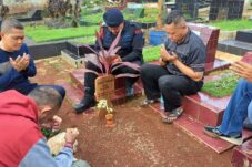 8b85739e 4a1b 4674 941d f67e7ef14f18